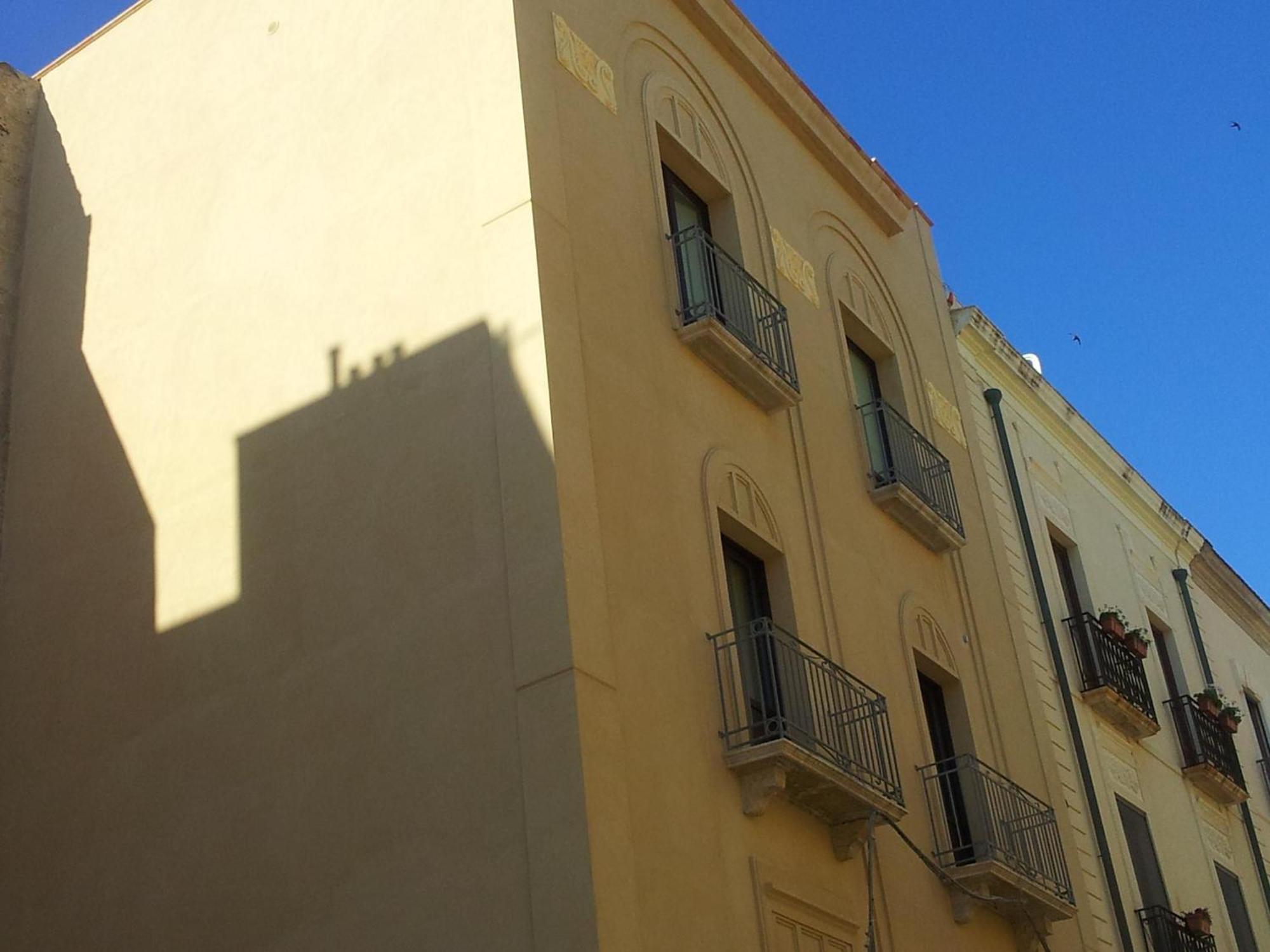 Casakalos Apartments Luxury Vacation Rentals Trapani Phòng bức ảnh